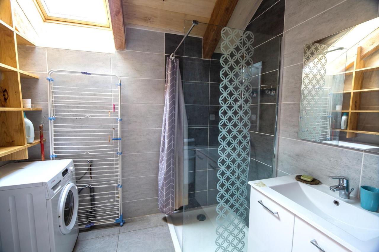Appartement Charmant A Saint Come D'Olt Vue Montagne 80 M² Balconc Exterior photo